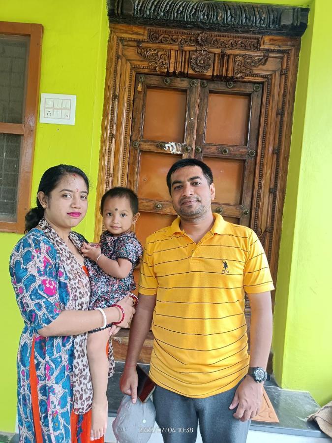 Abhi Homestay Хампи Екстериор снимка