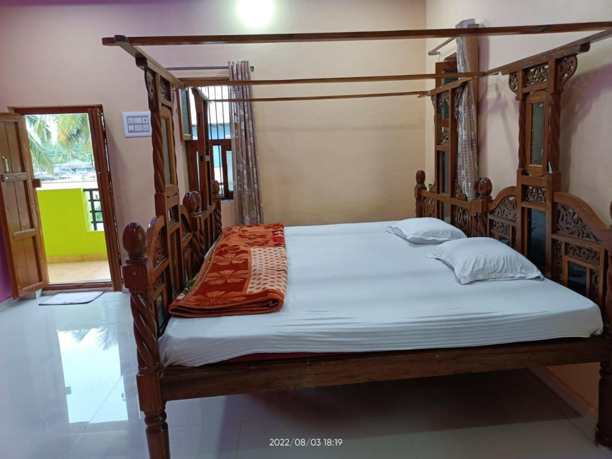Abhi Homestay Хампи Екстериор снимка