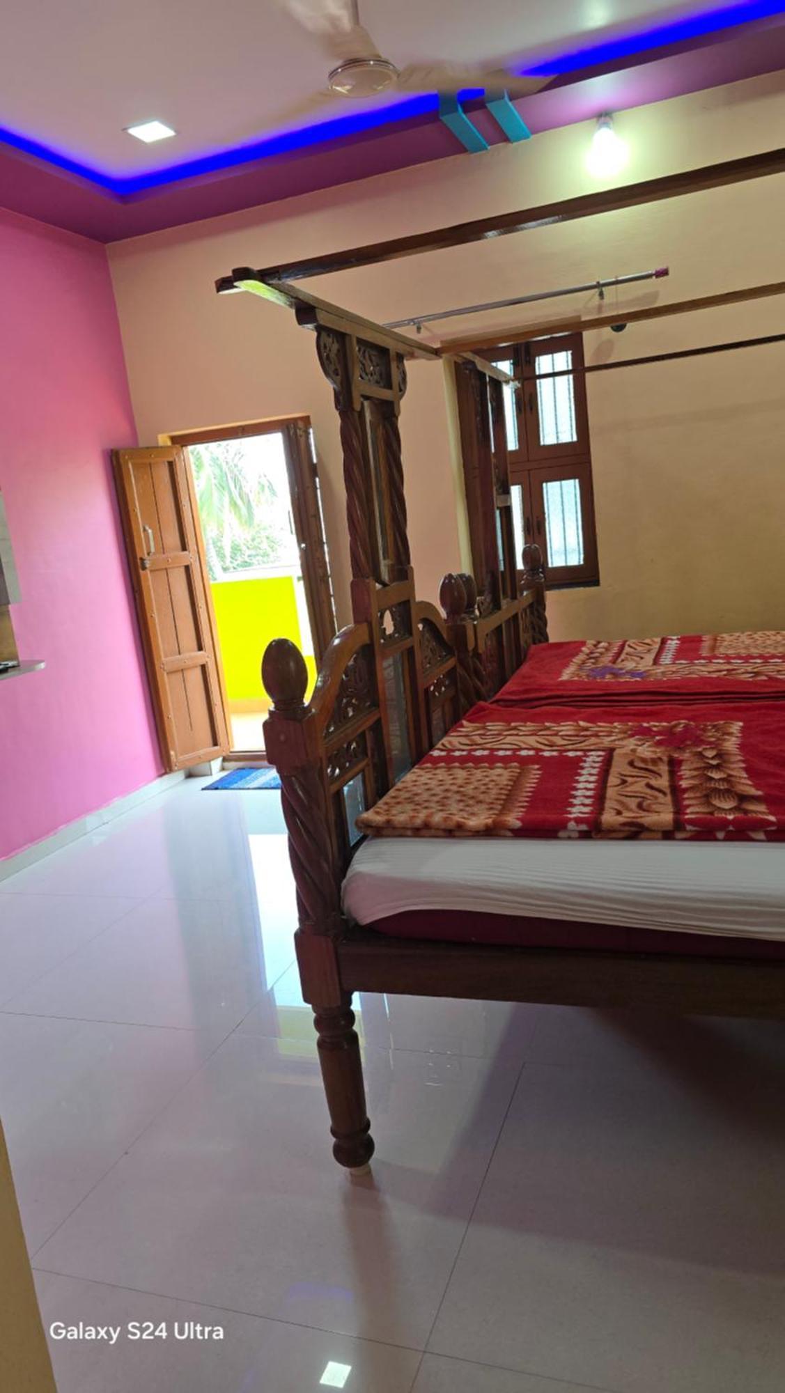Abhi Homestay Хампи Екстериор снимка