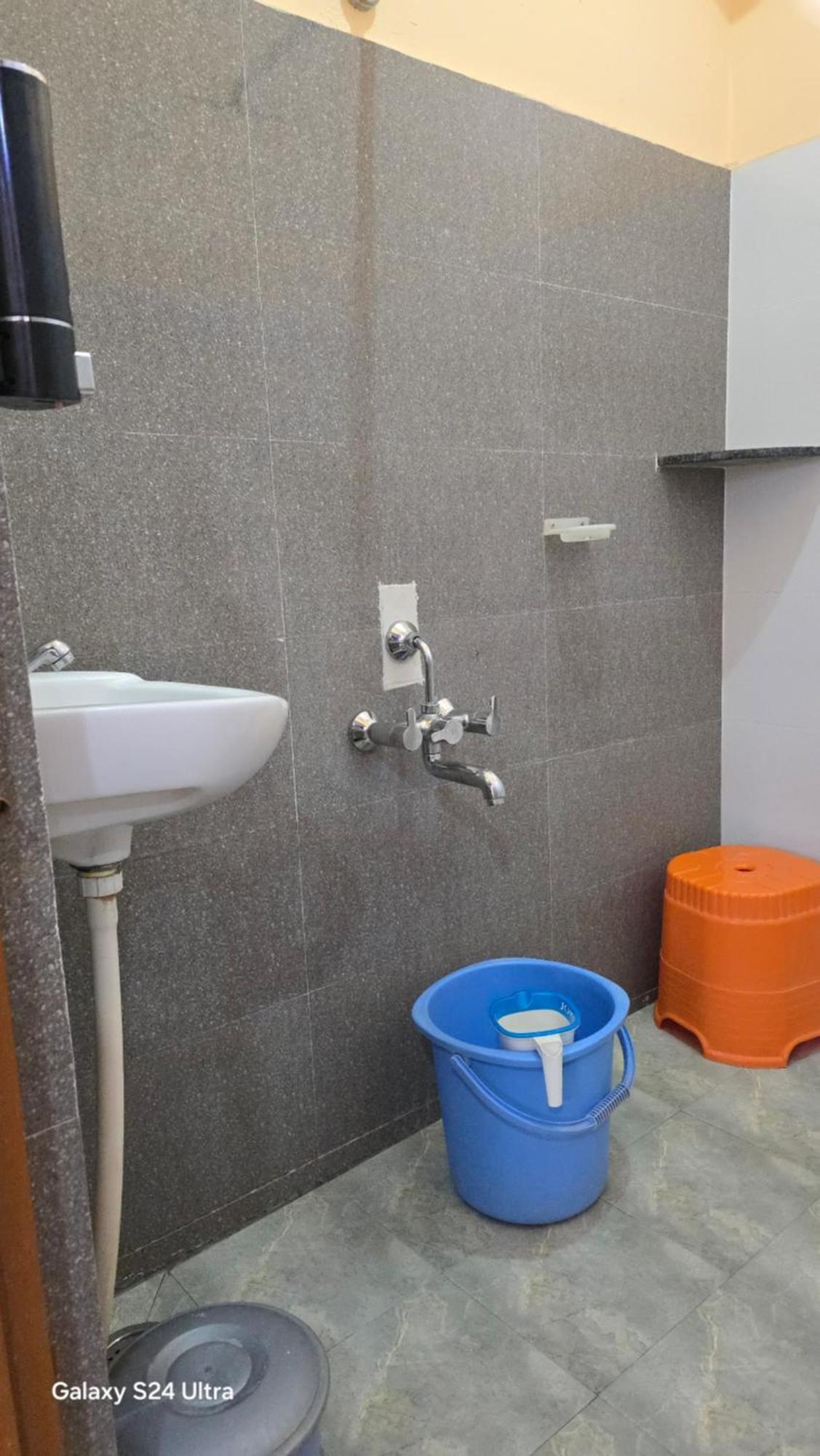 Abhi Homestay Хампи Екстериор снимка