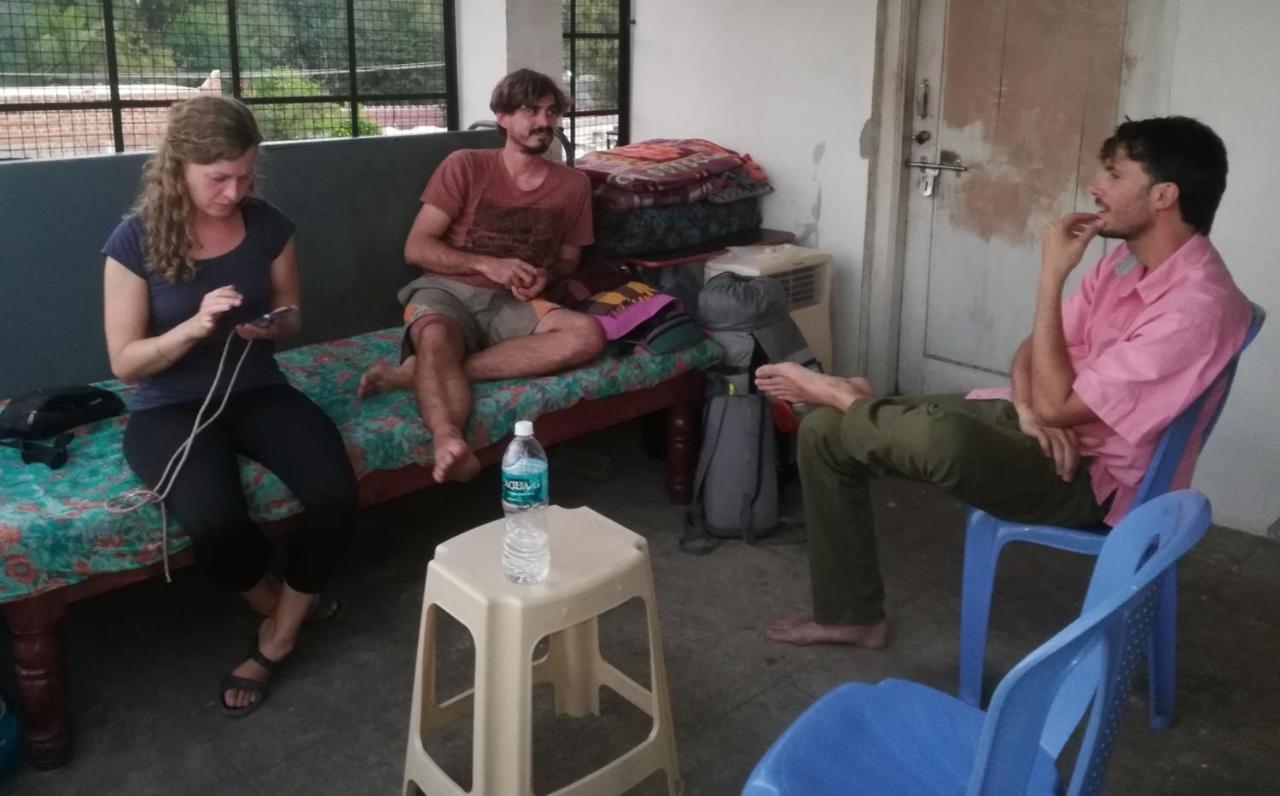 Abhi Homestay Хампи Екстериор снимка